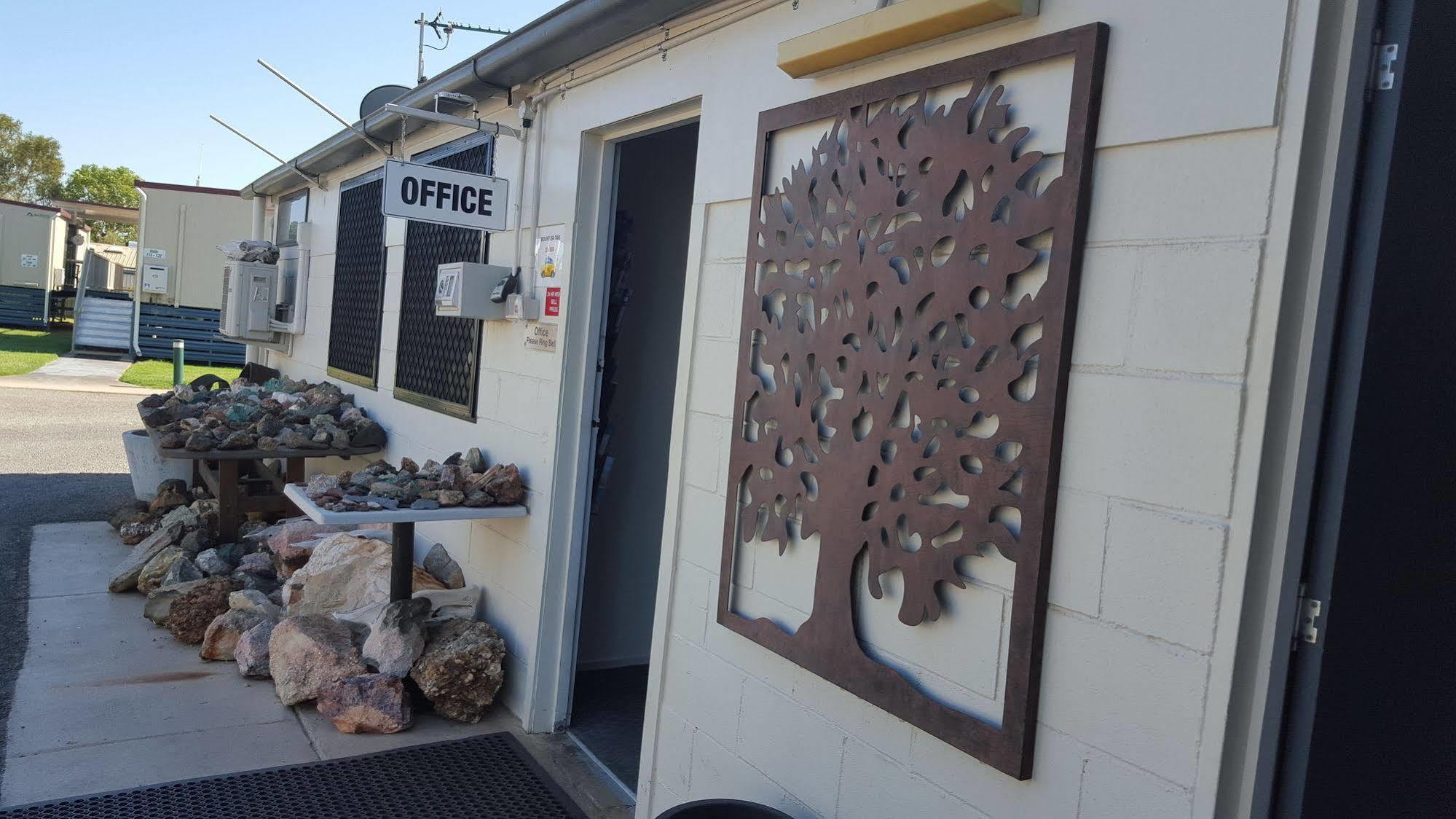 Leichhardt Accommodation Mount Isa Bagian luar foto